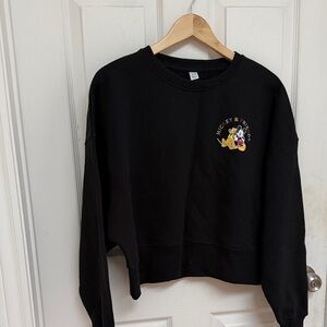 NWT Mickey & Friends Crewneck